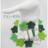P41 - 839     500 Medium Mixed Green White Poinsettia
